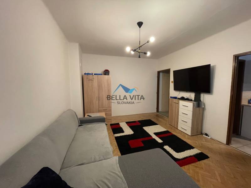 2 i byt Galanta obývačka4.jpeg