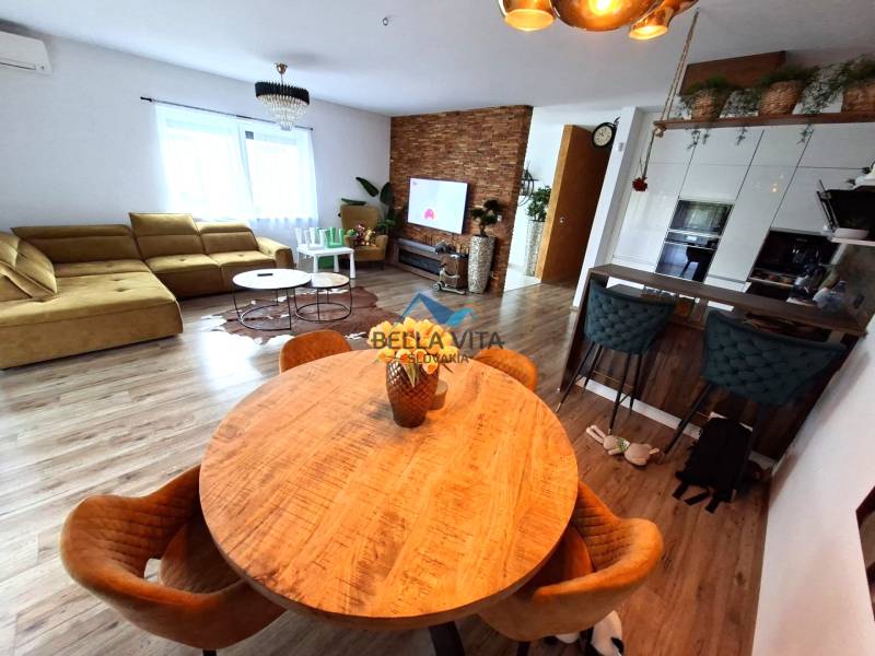 4 i rodinný dom Galanta denná časť2.jpeg