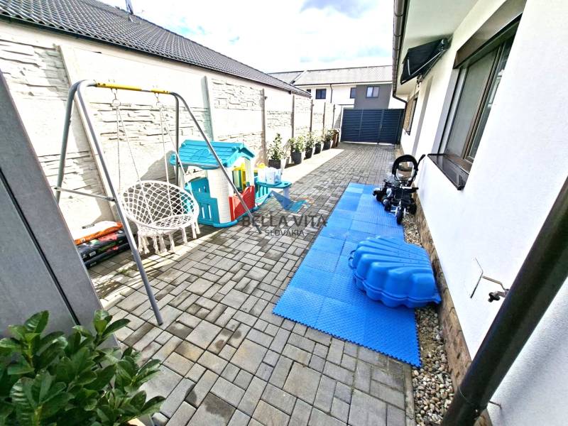 4 i rodinný dom Galanta2.jpeg